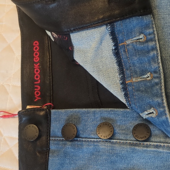 Alice and Olivia, denim and lamb leather mini skirt, size 28 - Picture 5 of 9